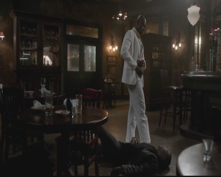 VampireDiariesWorld-dot-org_TheOriginals1x12DanceBackFromTheGrave1571.jpg