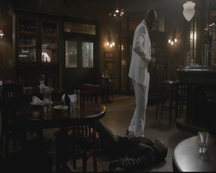 VampireDiariesWorld-dot-org_TheOriginals1x12DanceBackFromTheGrave1572.jpg