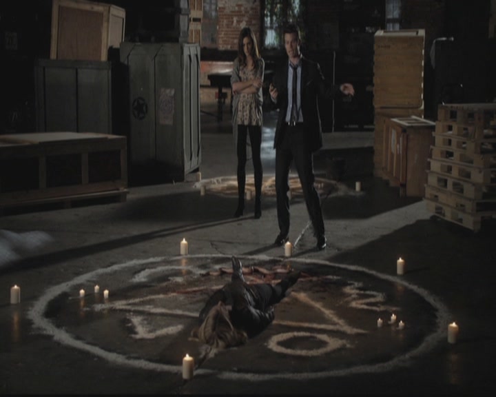 VampireDiariesWorld-dot-org_TheOriginals1x12DanceBackFromTheGrave1620.jpg