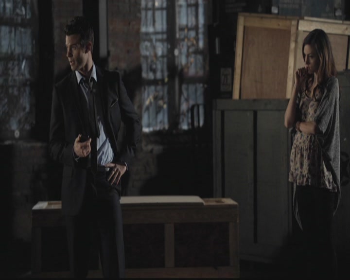 VampireDiariesWorld-dot-org_TheOriginals1x12DanceBackFromTheGrave1626.jpg