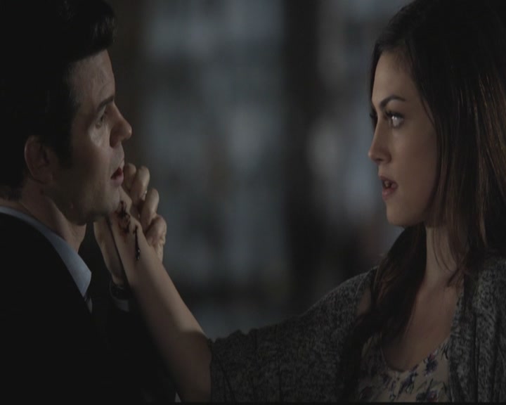 VampireDiariesWorld-dot-org_TheOriginals1x12DanceBackFromTheGrave1671.jpg