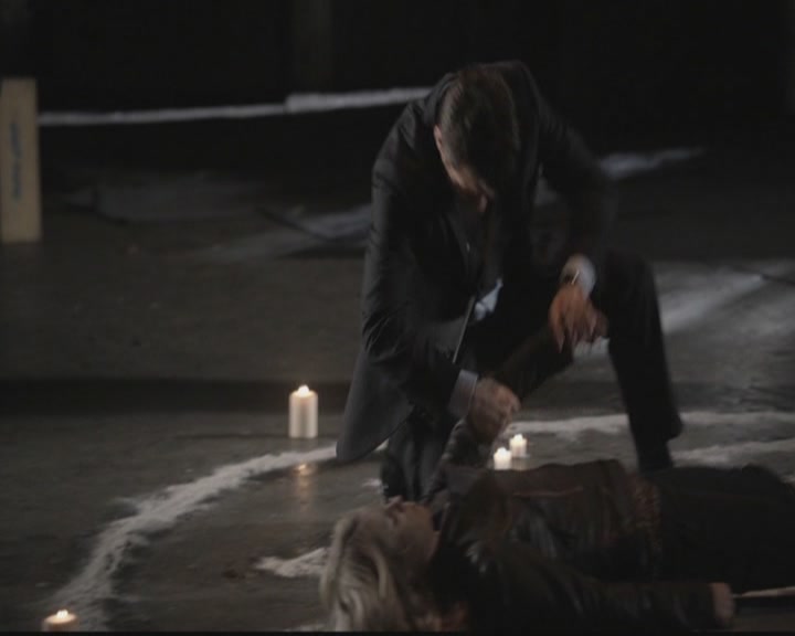 VampireDiariesWorld-dot-org_TheOriginals1x12DanceBackFromTheGrave1698.jpg