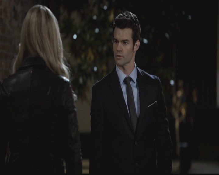 VampireDiariesWorld-dot-org_TheOriginals1x12DanceBackFromTheGrave1793.jpg