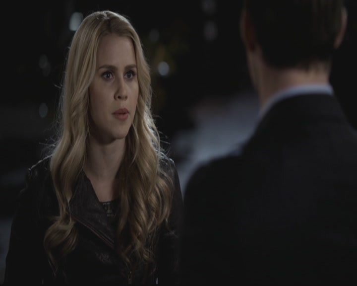 VampireDiariesWorld-dot-org_TheOriginals1x12DanceBackFromTheGrave1802.jpg