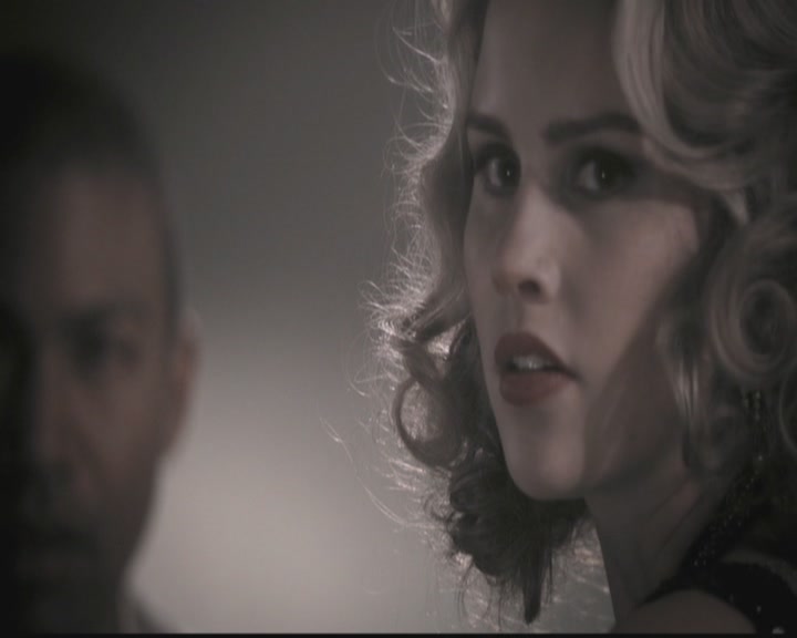 VampireDiariesWorld-dot-org_TheOriginals1x12DanceBackFromTheGrave2001.jpg
