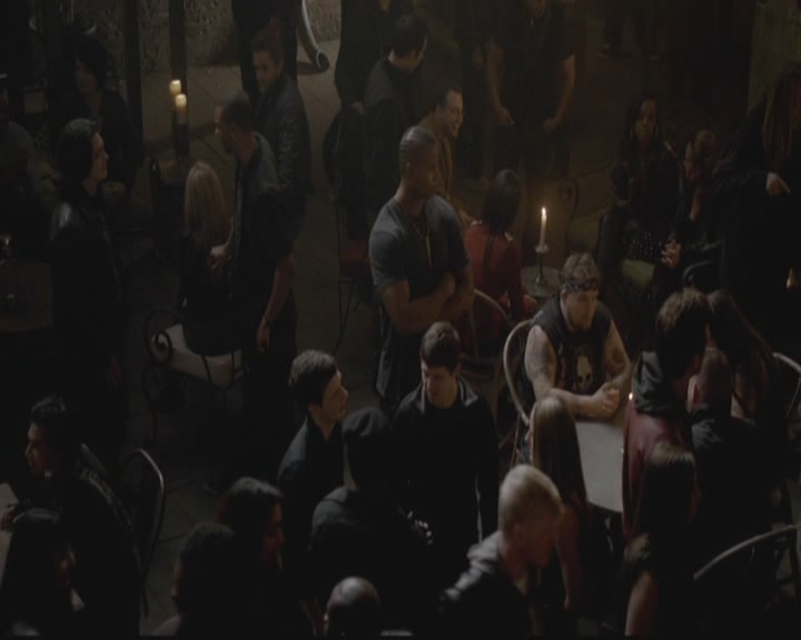 VampireDiariesWorld-dot-org_TheOriginals1x12DanceBackFromTheGrave2036.jpg