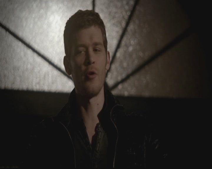 VampireDiariesWorld-dot-org_TheOriginals1x12DanceBackFromTheGrave2054.jpg