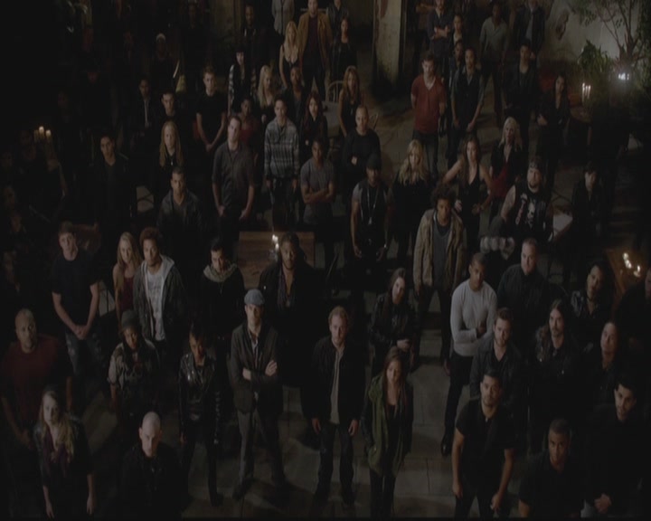VampireDiariesWorld-dot-org_TheOriginals1x12DanceBackFromTheGrave2056.jpg