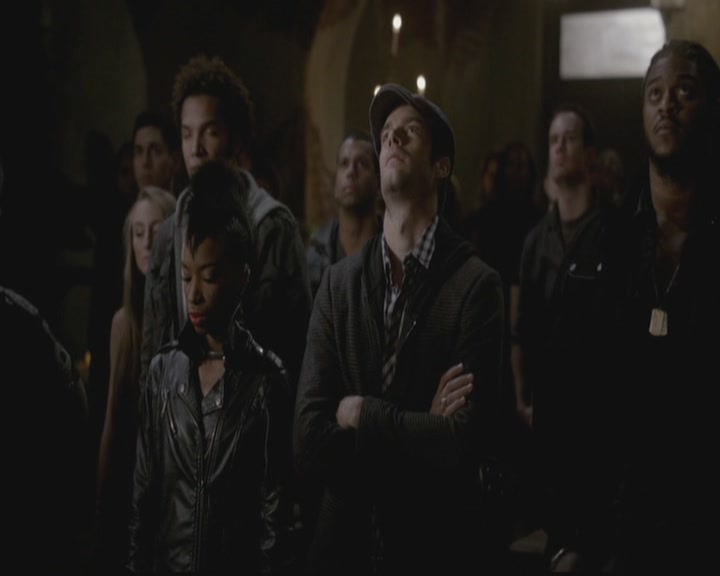 VampireDiariesWorld-dot-org_TheOriginals1x12DanceBackFromTheGrave2061.jpg