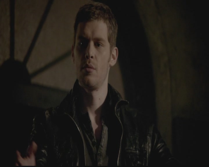 VampireDiariesWorld-dot-org_TheOriginals1x12DanceBackFromTheGrave2086.jpg
