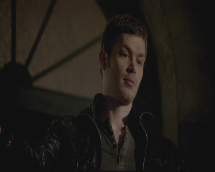 VampireDiariesWorld-dot-org_TheOriginals1x12DanceBackFromTheGrave2087.jpg