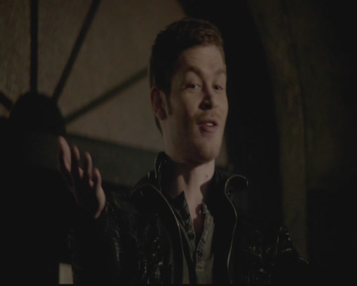 VampireDiariesWorld-dot-org_TheOriginals1x12DanceBackFromTheGrave2089.jpg