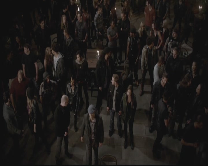 VampireDiariesWorld-dot-org_TheOriginals1x12DanceBackFromTheGrave2108.jpg
