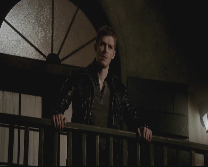 VampireDiariesWorld-dot-org_TheOriginals1x12DanceBackFromTheGrave2142.jpg