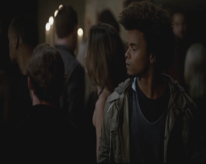 VampireDiariesWorld-dot-org_TheOriginals1x12DanceBackFromTheGrave2144.jpg