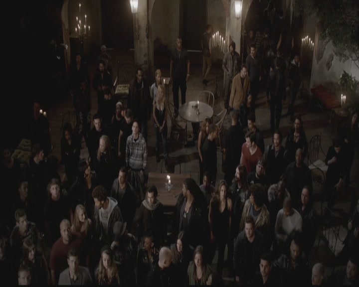 VampireDiariesWorld-dot-org_TheOriginals1x12DanceBackFromTheGrave2145.jpg