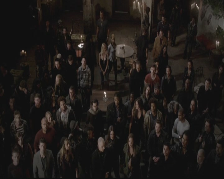 VampireDiariesWorld-dot-org_TheOriginals1x12DanceBackFromTheGrave2147.jpg