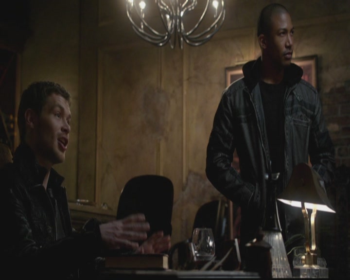 VampireDiariesWorld-dot-org_TheOriginals1x12DanceBackFromTheGrave2184.jpg