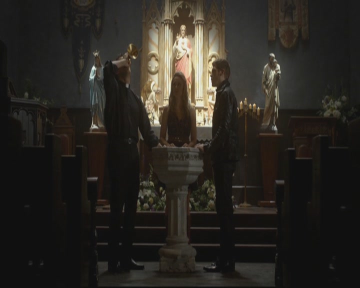 VampireDiariesWorld-dot-org_TheOriginals1x3CresentCity1428.jpg