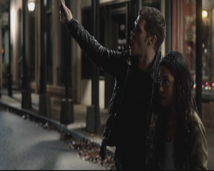 VampireDiariesWorld-dot-org_TheOriginals1x3CresentCity1627.jpg