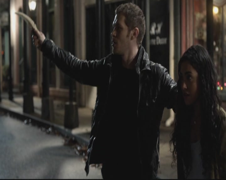 VampireDiariesWorld-dot-org_TheOriginals1x3CresentCity1628.jpg