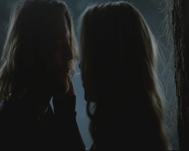 VampireDiariesWorld-dot-org_TheOriginals1x3CresentCity1819.jpg