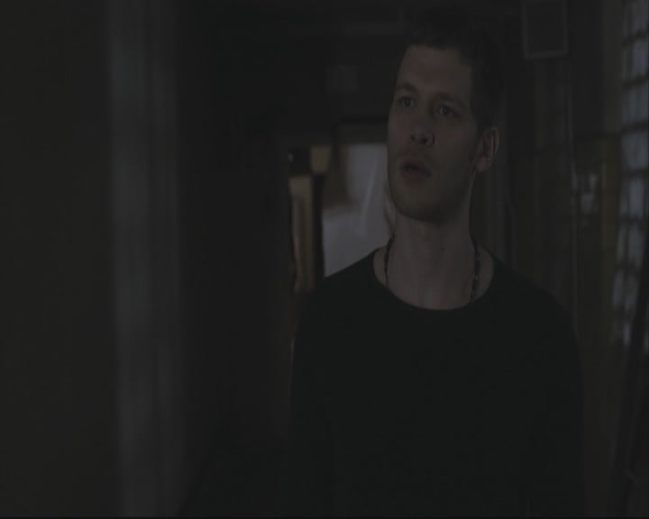 VampireDiariesWorld-dot-org_TheOriginals1x14LongWayBackFromHell-deletedscene0092.jpg