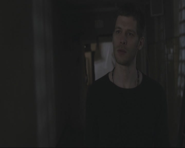 VampireDiariesWorld-dot-org_TheOriginals1x14LongWayBackFromHell-deletedscene0095.jpg