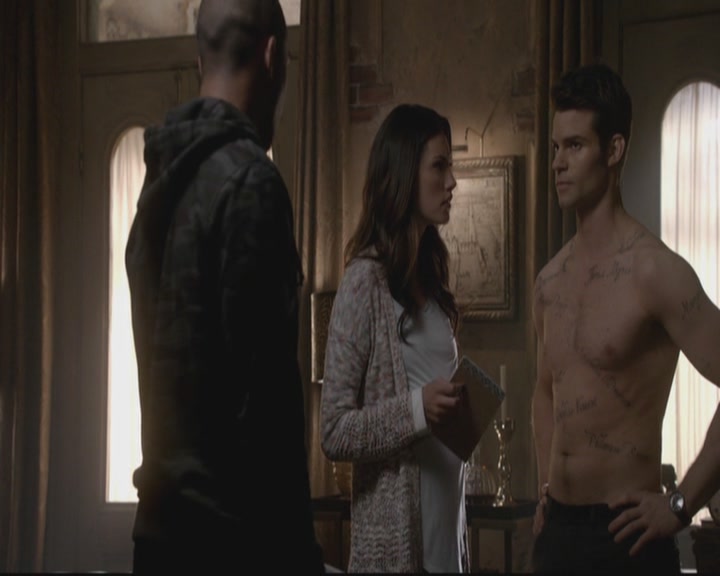 VampireDiariesWorld-dot-org_TheOriginals1x4LongWayBackFromHell0522.jpg