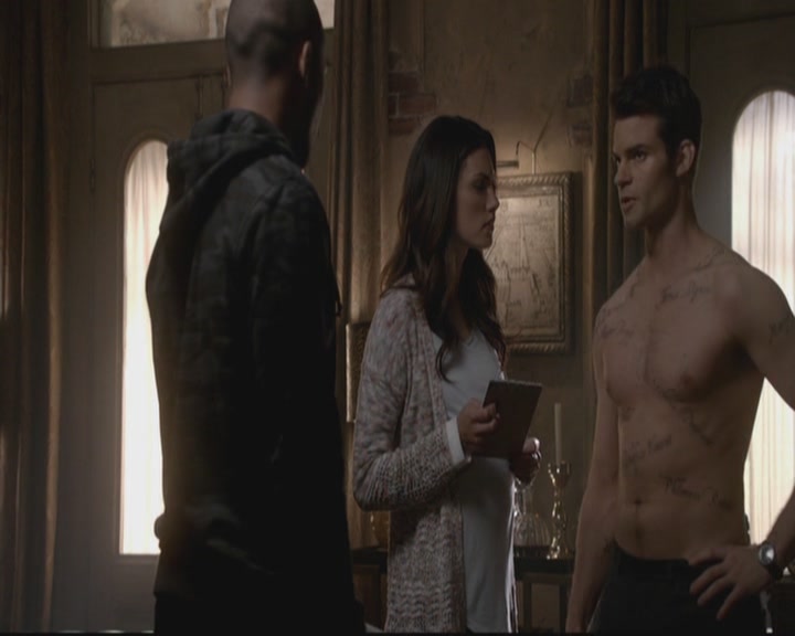 VampireDiariesWorld-dot-org_TheOriginals1x4LongWayBackFromHell0523.jpg