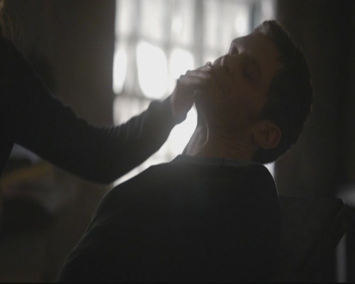 VampireDiariesWorld-dot-org_TheOriginals1x4LongWayBackFromHell0789.jpg