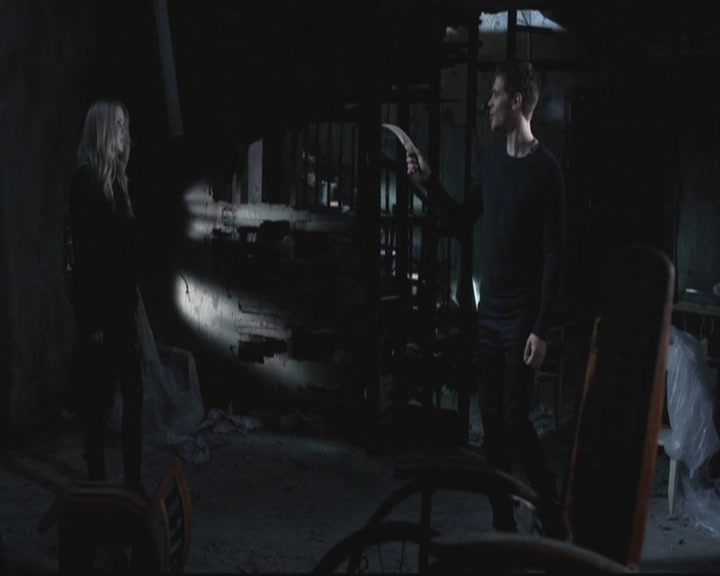 VampireDiariesWorld-dot-org_TheOriginals1x4LongWayBackFromHell2151.jpg