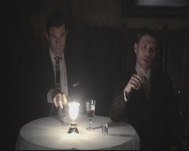 VampireDiariesWorld-dot-org_TheOriginals1x15LeGrandGuignol0386.jpg