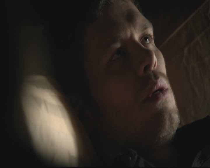 VampireDiariesWorld-dot-org_TheOriginals1x15LeGrandGuignol0516.jpg