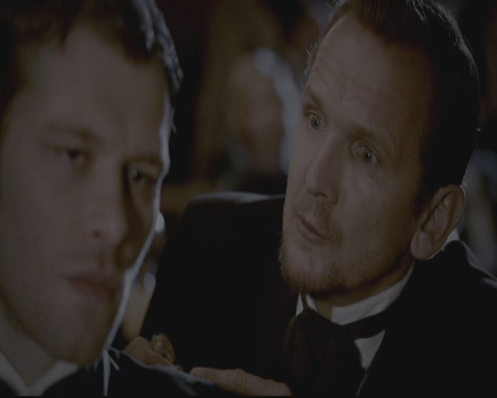 VampireDiariesWorld-dot-org_TheOriginals1x15LeGrandGuignol1770.jpg