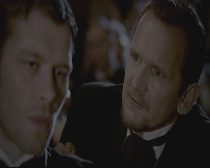 VampireDiariesWorld-dot-org_TheOriginals1x15LeGrandGuignol1772.jpg