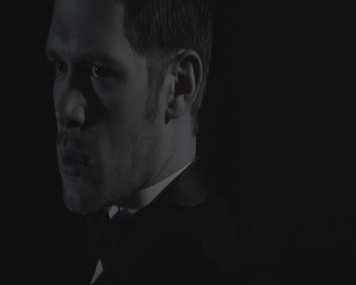 VampireDiariesWorld-dot-org_TheOriginals1x15LeGrandGuignol1804.jpg