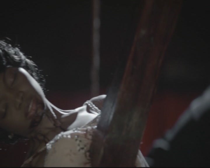 VampireDiariesWorld-dot-org_TheOriginals1x15LeGrandGuignol1813.jpg