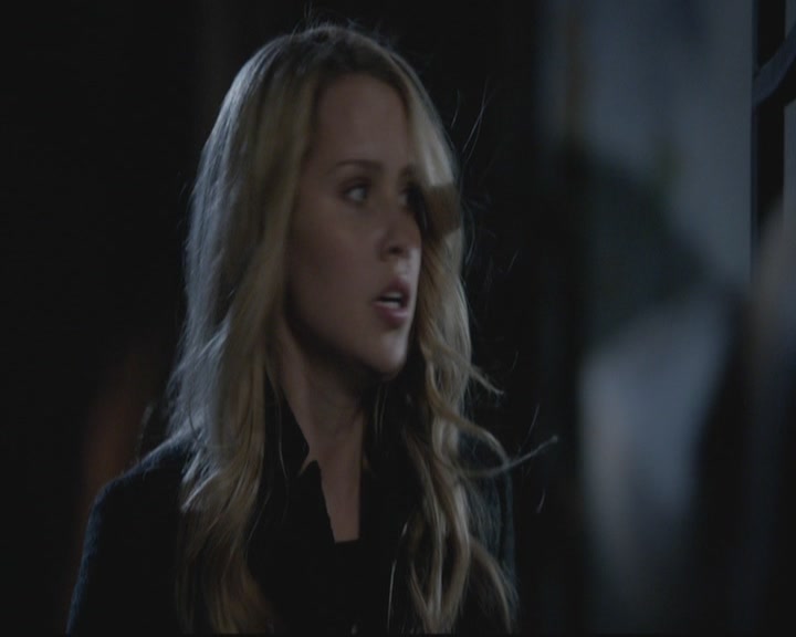 VampireDiariesWorld-dot-org_TheOriginals1x15LeGrandGuignol2011.jpg