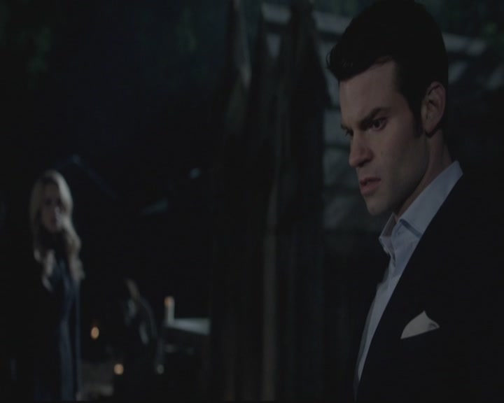 VampireDiariesWorld-dot-org_TheOriginals1x15LeGrandGuignol2301.jpg