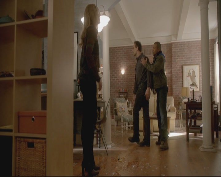 VampireDiariesWorld-dot-org_TheOriginals1x16FarewellToStoryville-deletedscene0076.jpg