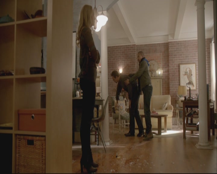 VampireDiariesWorld-dot-org_TheOriginals1x16FarewellToStoryville-deletedscene0078.jpg