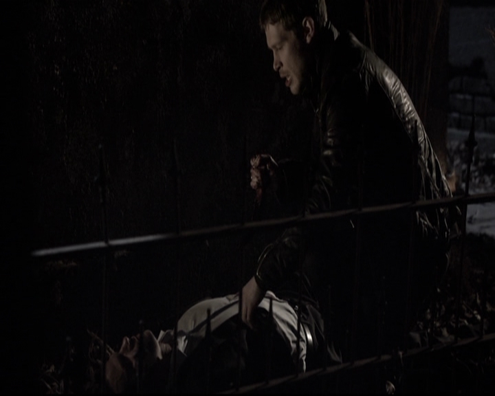 VampireDiariesWorld-dot-org_TheOriginals1x16FarewellToStoryville1628.jpg