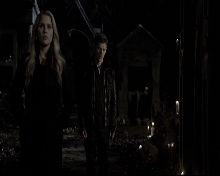 VampireDiariesWorld-dot-org_TheOriginals1x16FarewellToStoryville1711.jpg