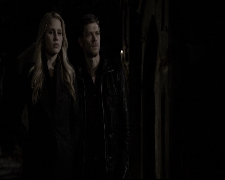 VampireDiariesWorld-dot-org_TheOriginals1x16FarewellToStoryville1755.jpg