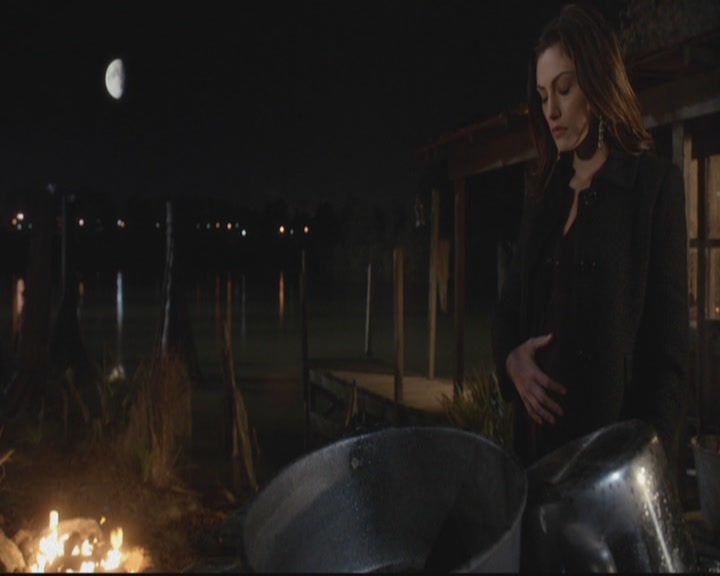 VampireDiariesWorld-dot-org_TheOriginals1x17MoonOverBourbonStreet0060.jpg