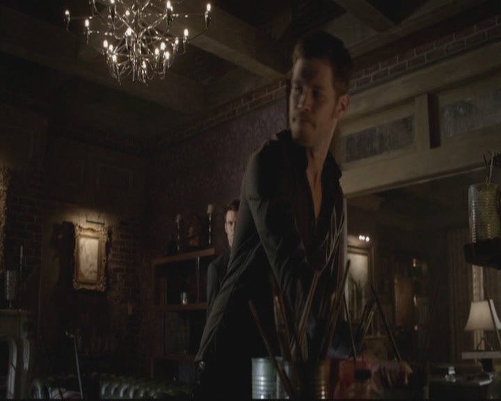 VampireDiariesWorld-dot-org_TheOriginals1x17MoonOverBourbonStreet0175.jpg