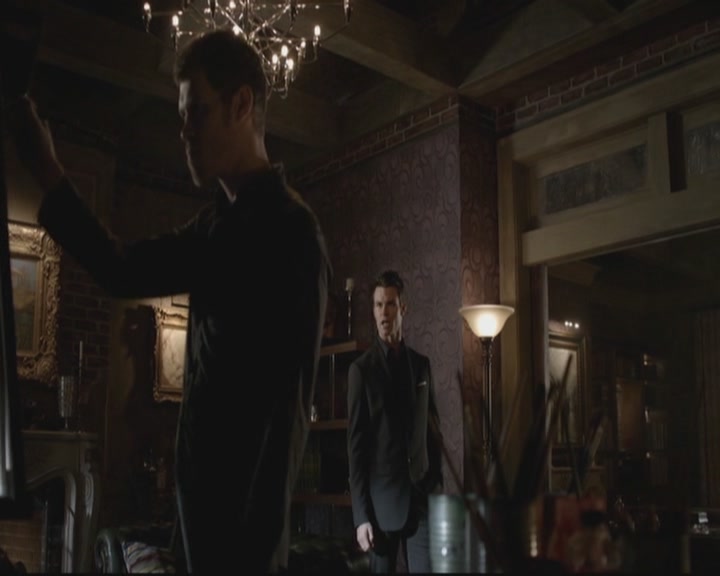 VampireDiariesWorld-dot-org_TheOriginals1x17MoonOverBourbonStreet0177.jpg