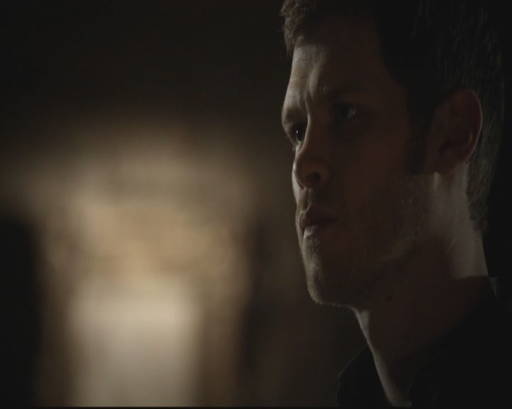 VampireDiariesWorld-dot-org_TheOriginals1x17MoonOverBourbonStreet0197.jpg