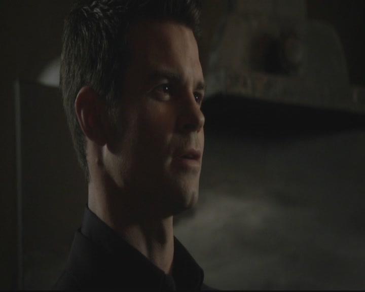 VampireDiariesWorld-dot-org_TheOriginals1x17MoonOverBourbonStreet0203.jpg